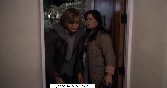 In.From.The.Night.2006.DVDRip.XviD-MEDiAMANiACS - Info: Sample: mm-from.the.night.xvid-sample.avi - Movies